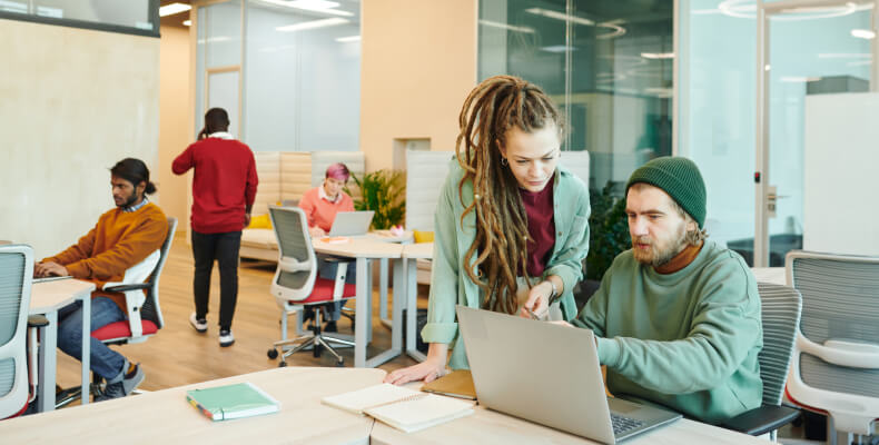 برترین روندهای تجارت الکترونیک برای مشاهده در 2025